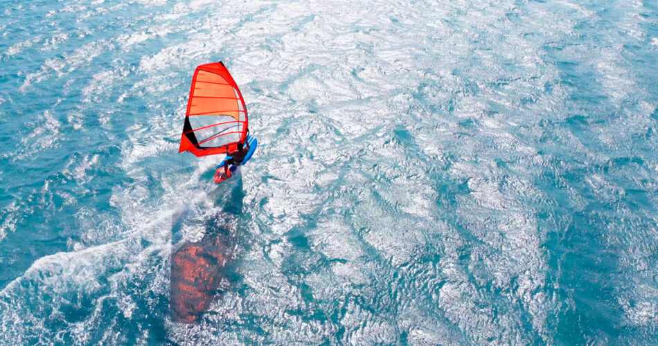 Ayvalık su sporları ile tatilinizi daha eğlenceli hale getirmek sizin elinizde